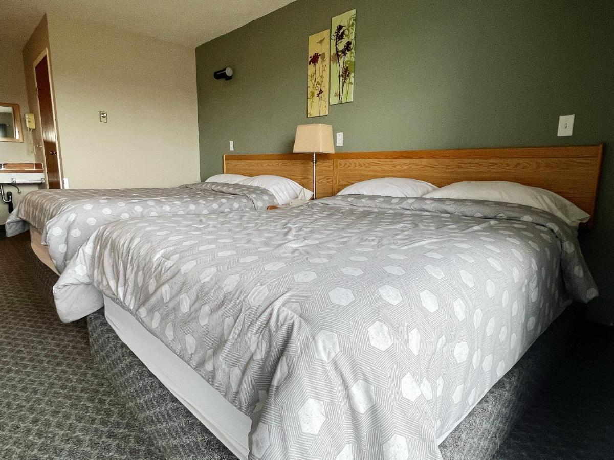 Hillview Motel Vanderhoof Ngoại thất bức ảnh