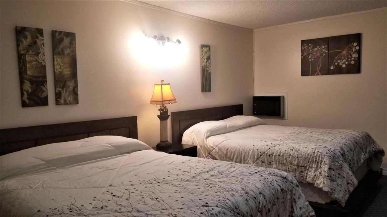 Hillview Motel Vanderhoof Ngoại thất bức ảnh